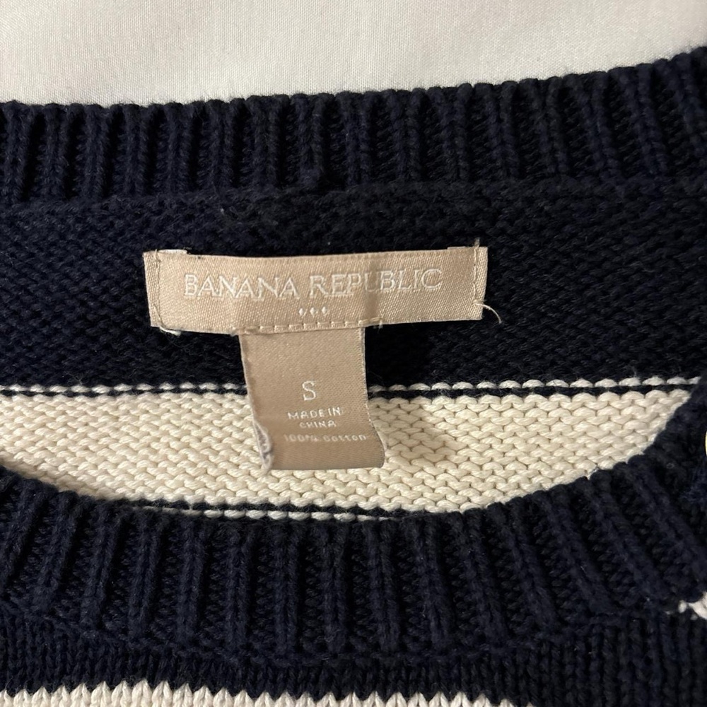 Banana Republic Black and White Striped Sweater - Picture 2 of 2